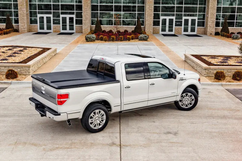 UnderCover 2021 Ford F-150 Ext/Crew Cab 6.5ft Elite Bed Cover - Black Textured Undercover