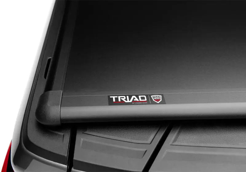 UnderCover 99-19 Silverado / Sierra Limited/Legacy 5.5ft Triad Bed Cover Undercover