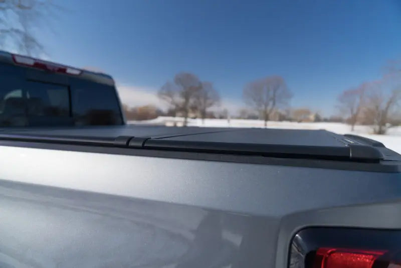 UnderCover 99-19 Silverado / Sierra Limited/Legacy 5.5ft Triad Bed Cover Undercover