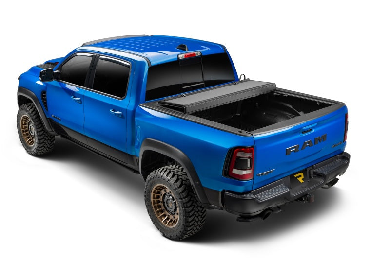 Extang 22-23 Toyota Tundra (with/without Rail Sys) 5.6ft. Bed Endure ALX-Tonneau Covers - Hard Fold-Extang