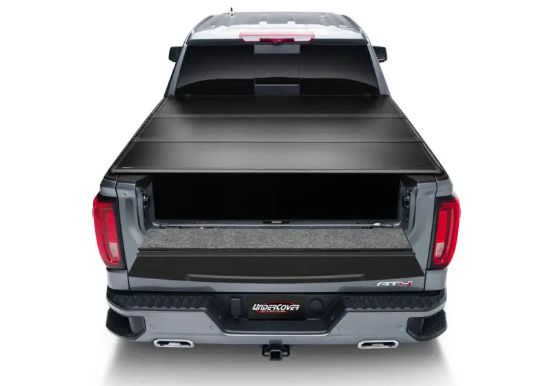 UnderCover 99-19 Silverado / Sierra Limited/Legacy 5.5ft Triad Bed Cover Undercover