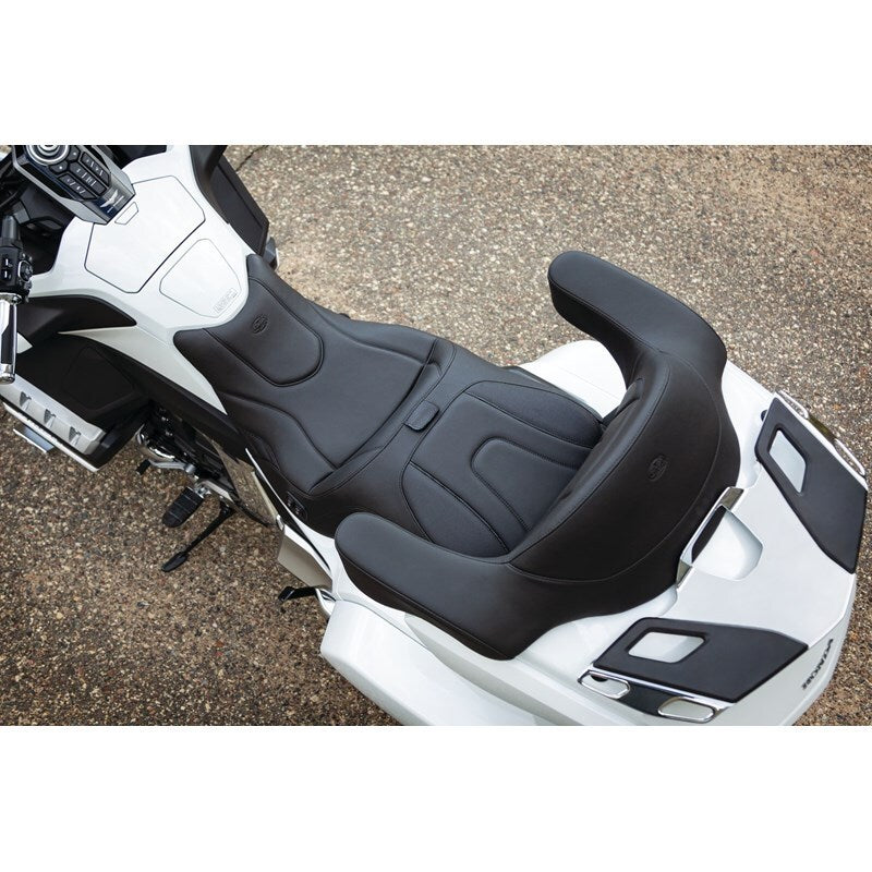 Mustang 18-19 Honda Gold Wing GL1800 Standard Touring 1PC Seat w/Driver Backrest - Black Mustang Motorcycle