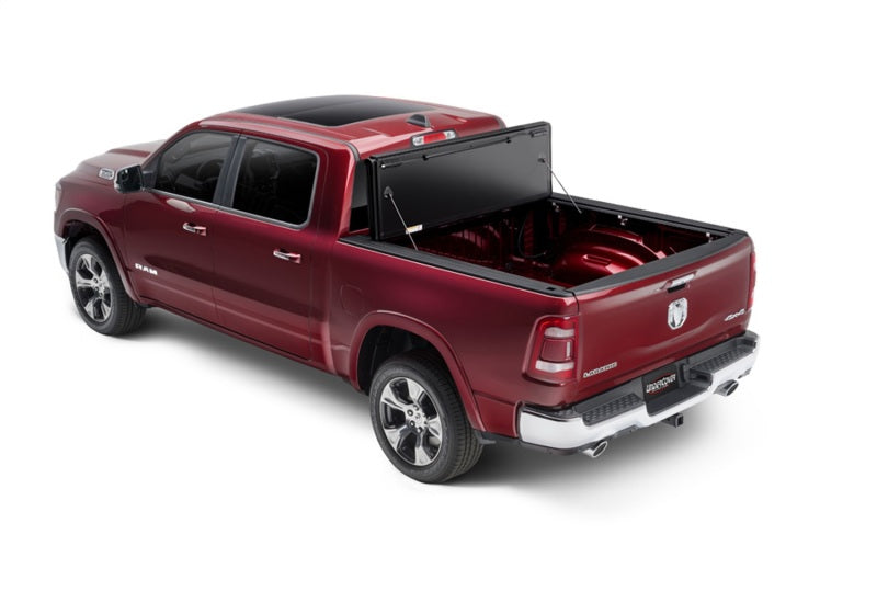 UnderCover 09-18 Ram 1500 (w/o Rambox) (19-20 Classic) 5.7ft Armor Flex Bed Cover - Black Textured-Bed Covers - Folding-Undercover