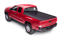 Load image into Gallery viewer, Retrax 07-up Tundra CrewMax 5.5ft Bed w/ Deck Rail Sys RetraxONE MX Retrax