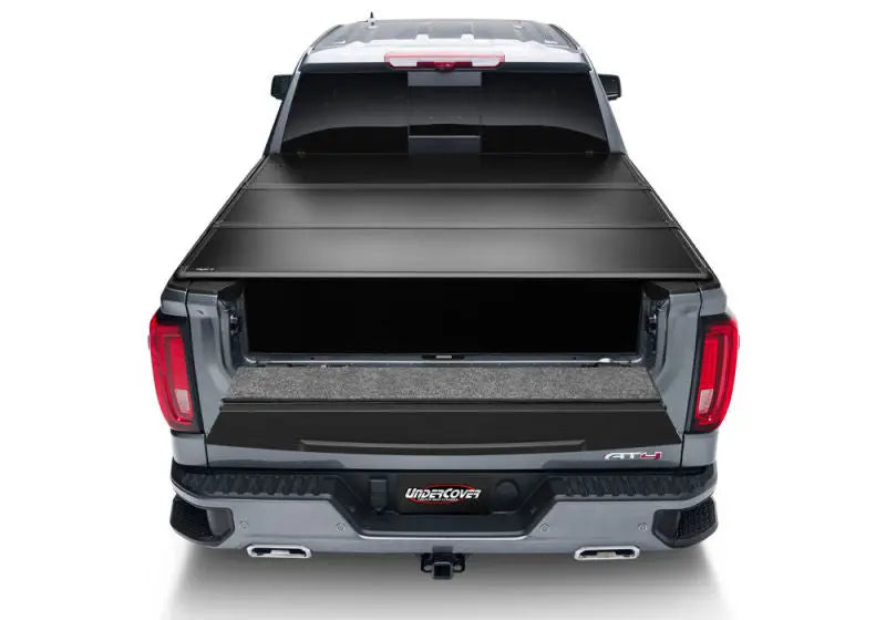 UnderCover 99-19 Silverado / Sierra Limited/Legacy 5.5ft Triad Bed Cover Undercover