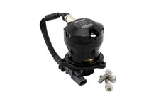 Load image into Gallery viewer, Turbosmart Ford Fiesta ST Mk7 1.6T BOV Kompact EM Dual Port VR22-Blow Off Valves-Turbosmart