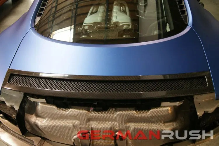 German Rush wind deflector in carbon fiber detail on a 2007-2015 Audi R8, image 2