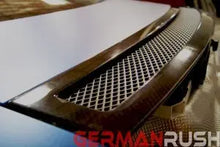 Load image into Gallery viewer, German Rush wind deflector in carbon fiber installed on a 2007-2015 Audi R8, image 1