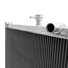 Load image into Gallery viewer, Mishimoto Mishimoto 04-13 Infiniti QX56 / 05-14 Nissan Armada Aluminum Radiator