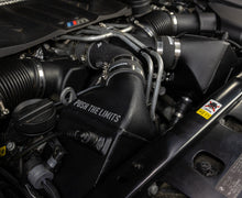 Load image into Gallery viewer, Mishimoto Mishimoto 12-16 BMW F10 M5 Intercooler Kit (Wrinkle Black)